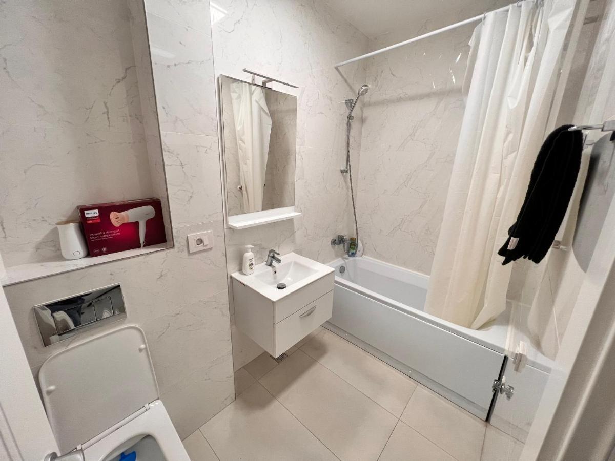 Central Metropolitan Bright 1 Yaş Dış mekan fotoğraf